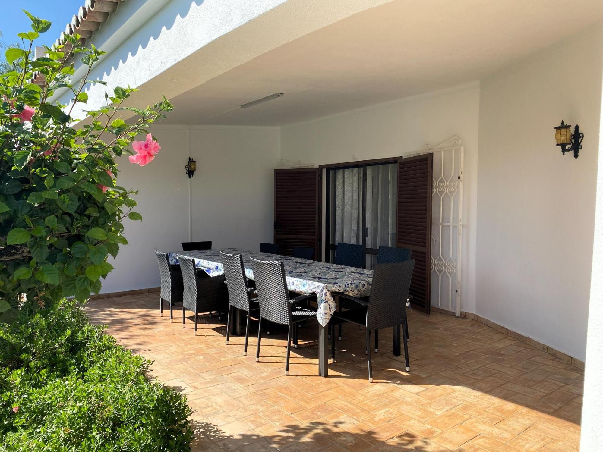 Villa Vivenda Julia E Tavares *